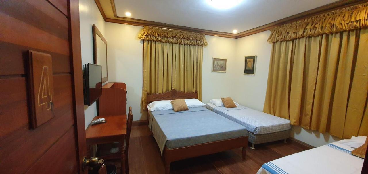 Hotel Casa Familya Batac Exterior foto