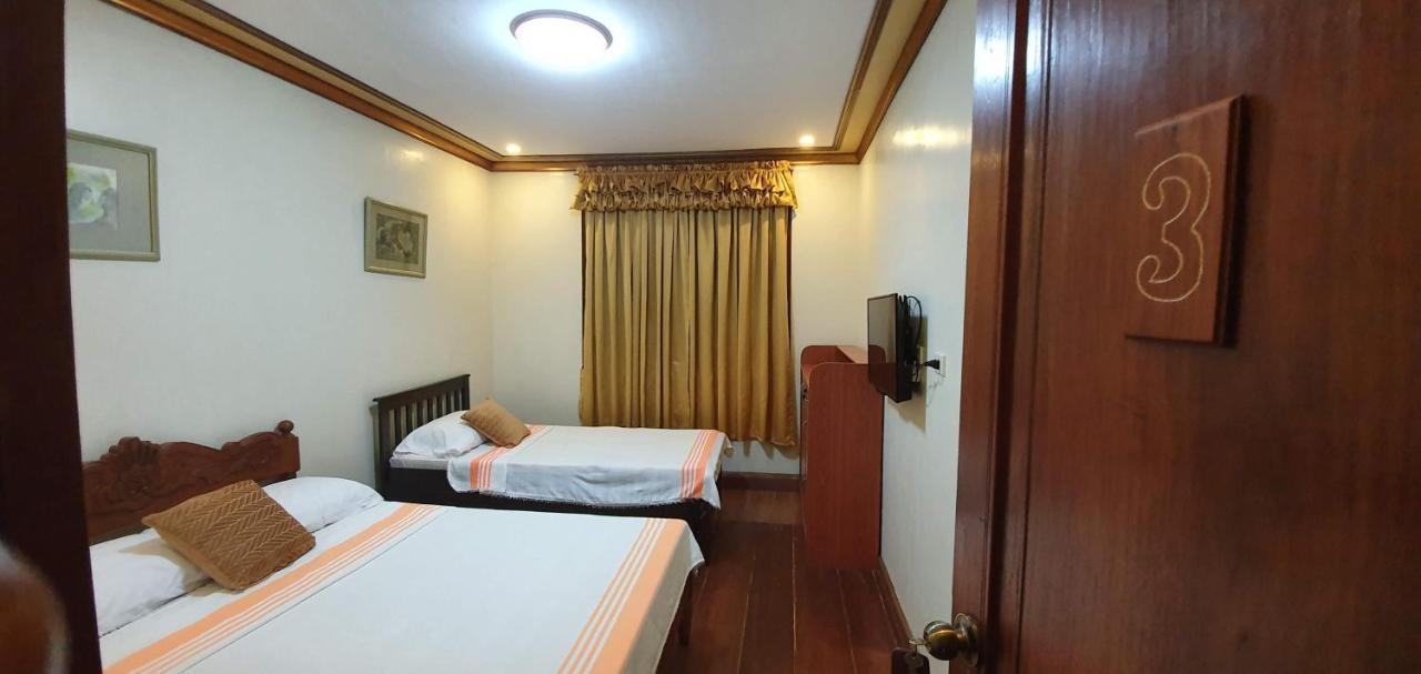 Hotel Casa Familya Batac Exterior foto